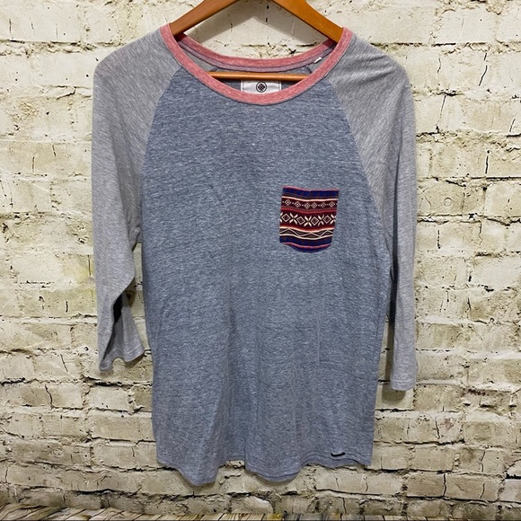 On The Byas Gray 3/4 Sleeve Patterned Pocket Baseball T Shirt - Picture 1 of 4